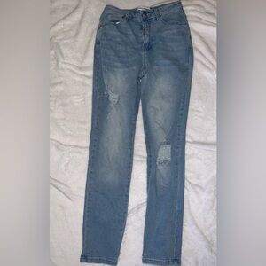 Women’s Ripped Skinny Jeans - Light Wash